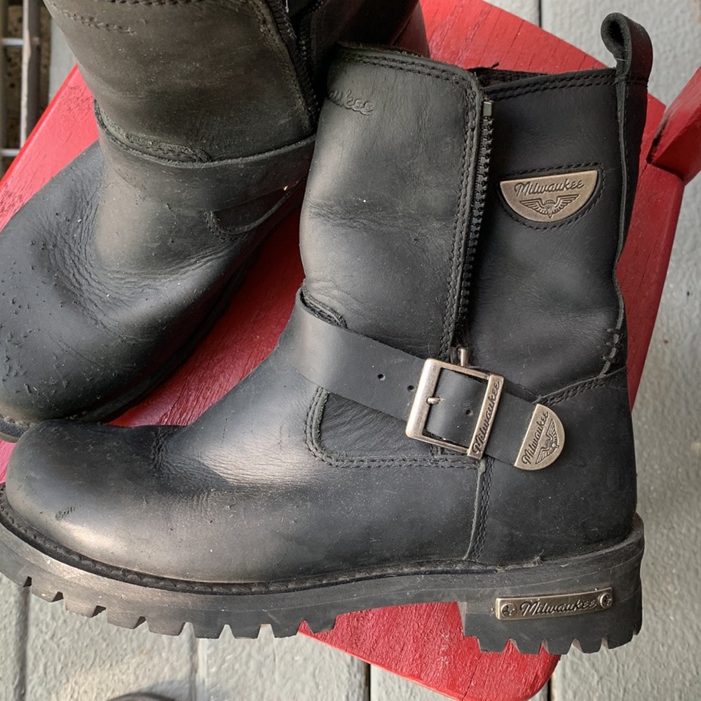 Milwaukee leather boots